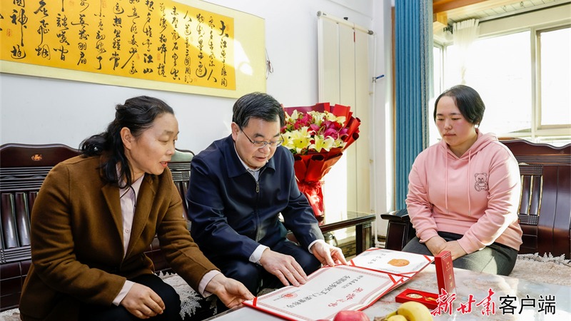 胡昌升调研检查安全生产、保供稳价并走访慰问 压紧压实责任 注重细节管理 为人民群众营造安定祥和节日环境